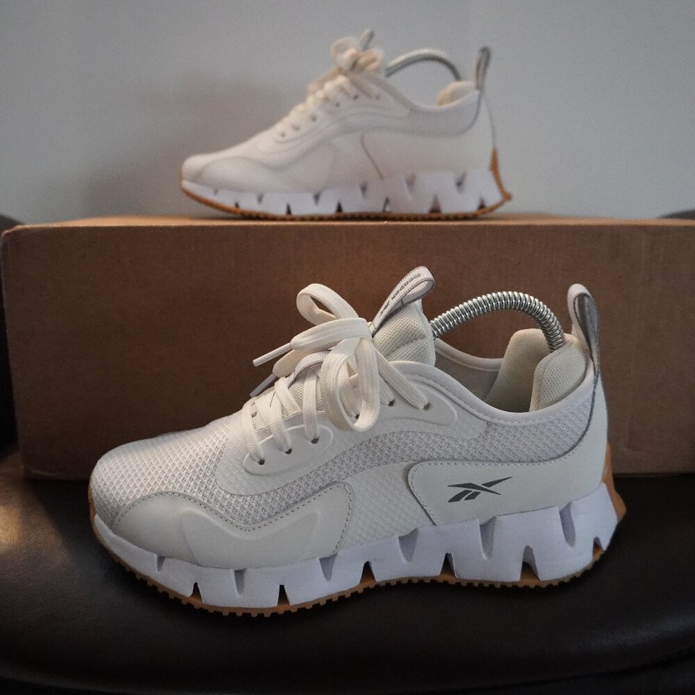 Reebok Zig Dynamica Galaxy1 White Women's Size 7 Men 5.5